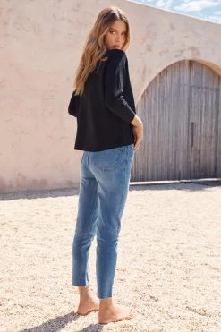 W22A Classic Mum Jeans In Blue Denim