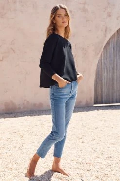 W22A Classic Mum Jeans In Blue Denim