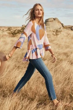 W22A Classic Mum Jeans In Dark Denim