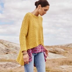 W22A Binny Jumper In Chartreuse Tops