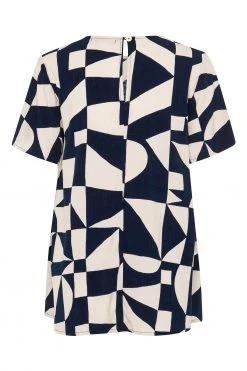 W22A Tops Daisy Top In Pepper 14 W22A Tops Daisy Top In Pepper