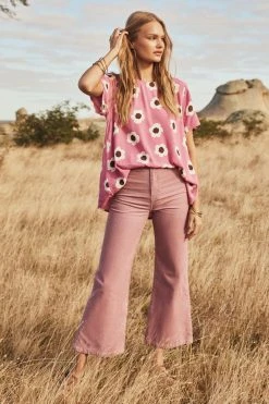 W22A Daisy Top In Zinnia