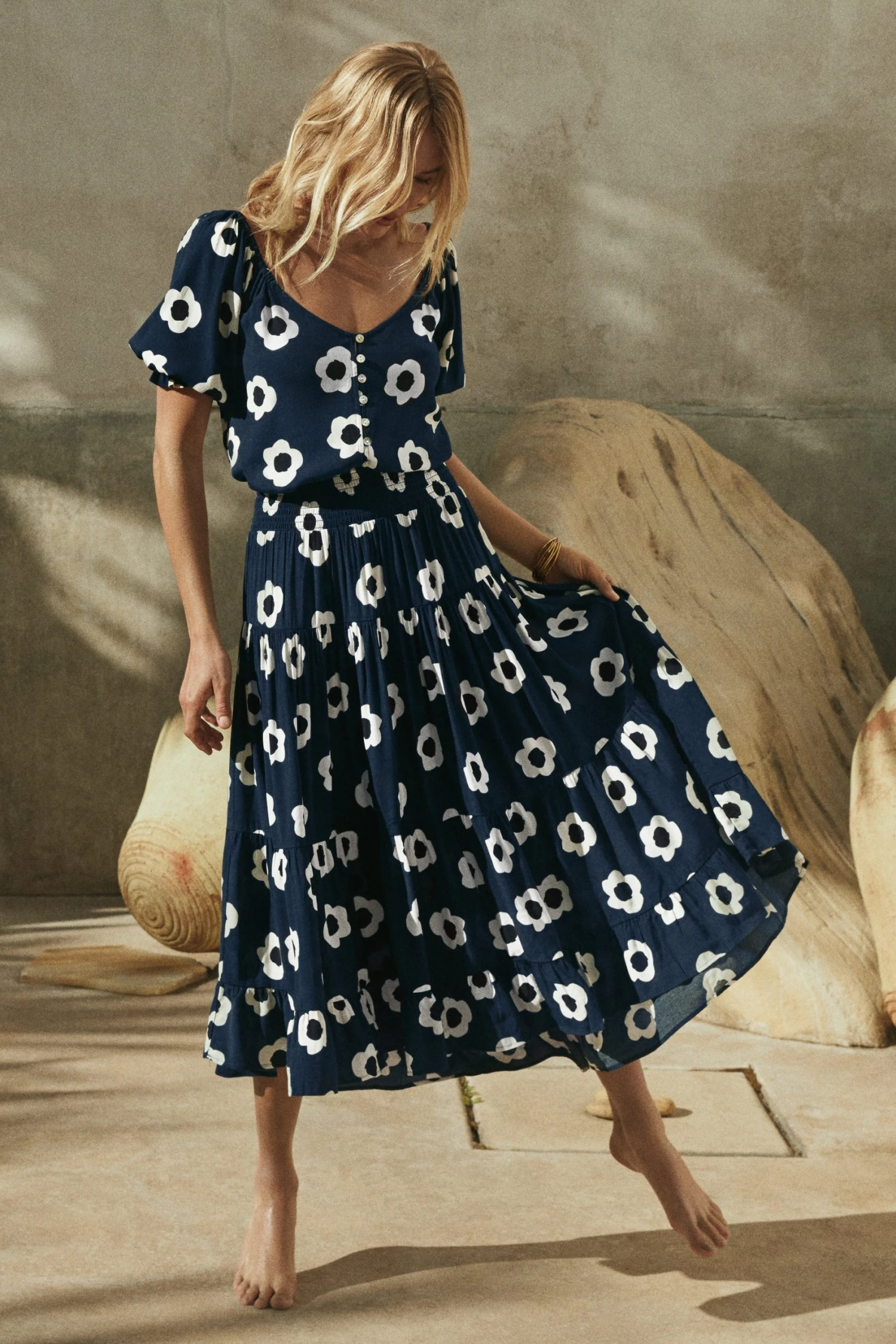 W22A Elyse Skirt In Ladybell 1 W22A Elyse Skirt In Ladybell