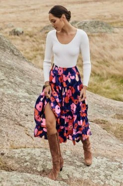 W22A Long Sleeve Belle Knit In White