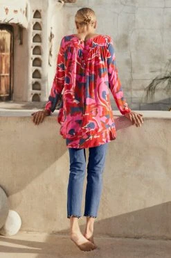 W22A Louise Top In Sugar Maple