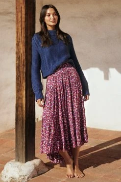 W22A Noa Jumper In Teal Tops