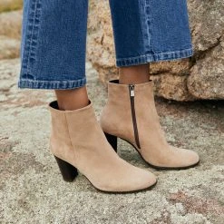 W22B Sadie Boots In Light Taupe Suede Footwear