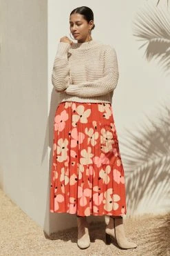 W22D New Mae Dress In Fire Bloom