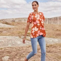 W22D Daisy Top In Fire Bloom 15 W22D Daisy Top In Fire Bloom