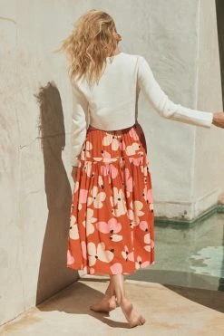 W22D Kasia Skirt In Fire Bloom