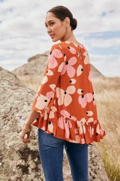 W22D Winter Celeste Top In Fire Bloom